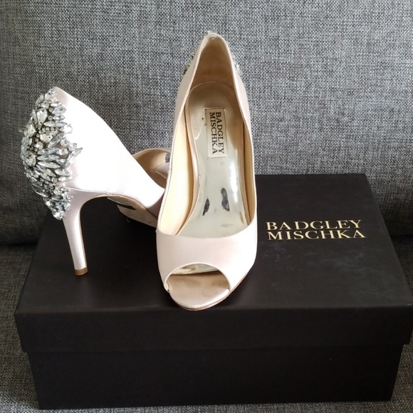 Badgley Mischka Shoes - Badgley Mischka Heels - Size 6